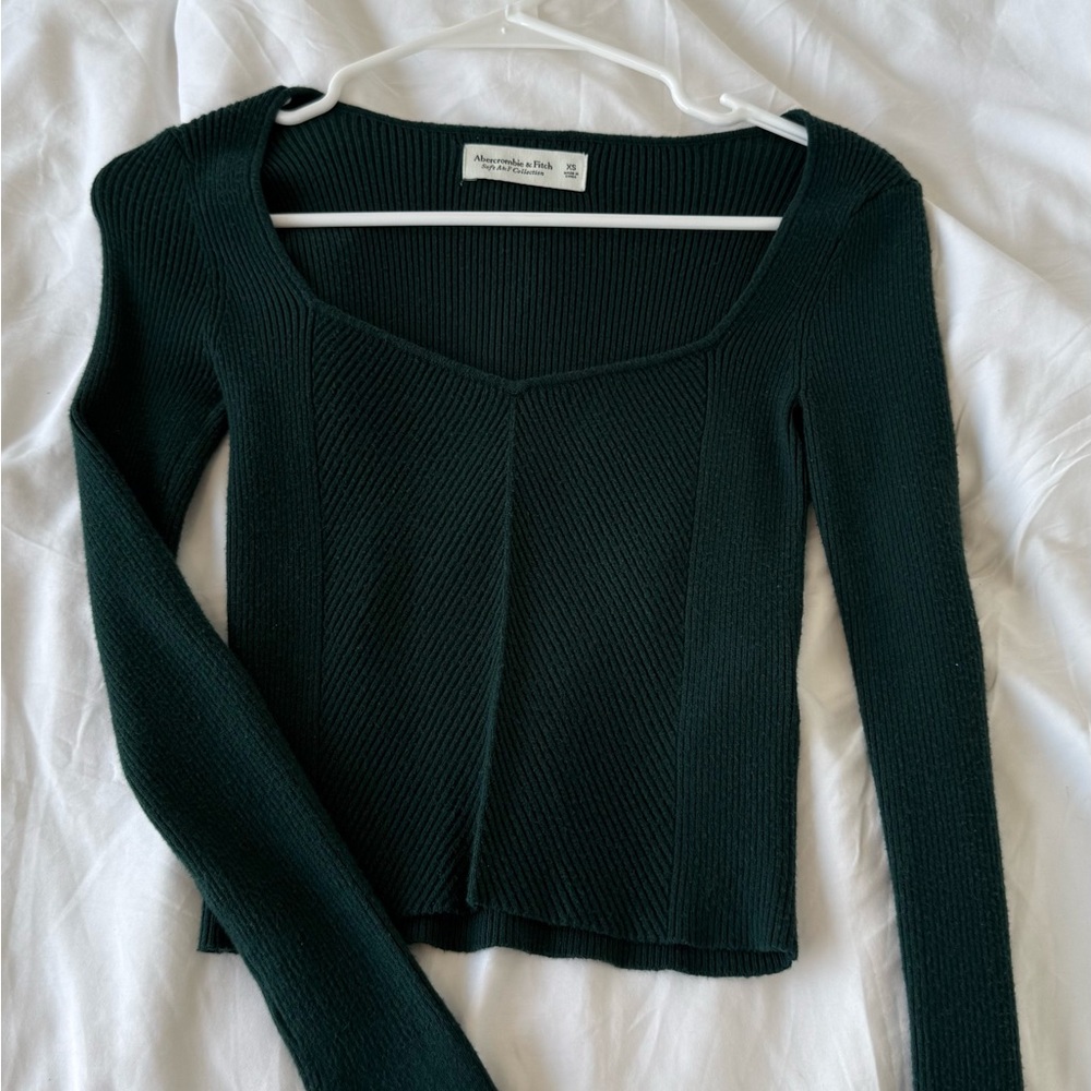 Green Abercrombie sweater size xs